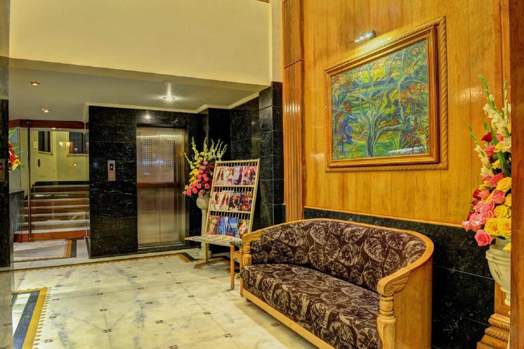 Hotel Pinnacle Ahmadábád Kültér fotó