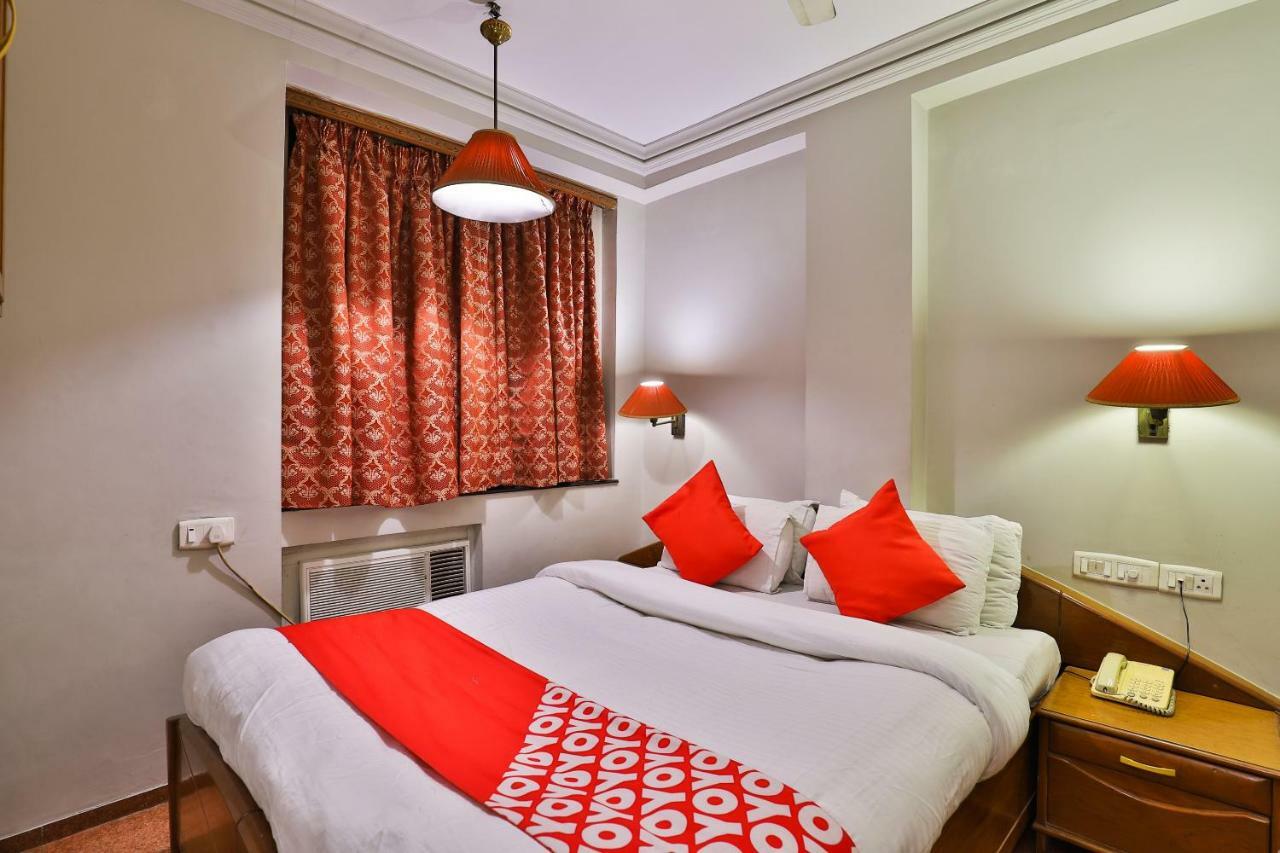 Hotel Pinnacle Ahmadábád Kültér fotó