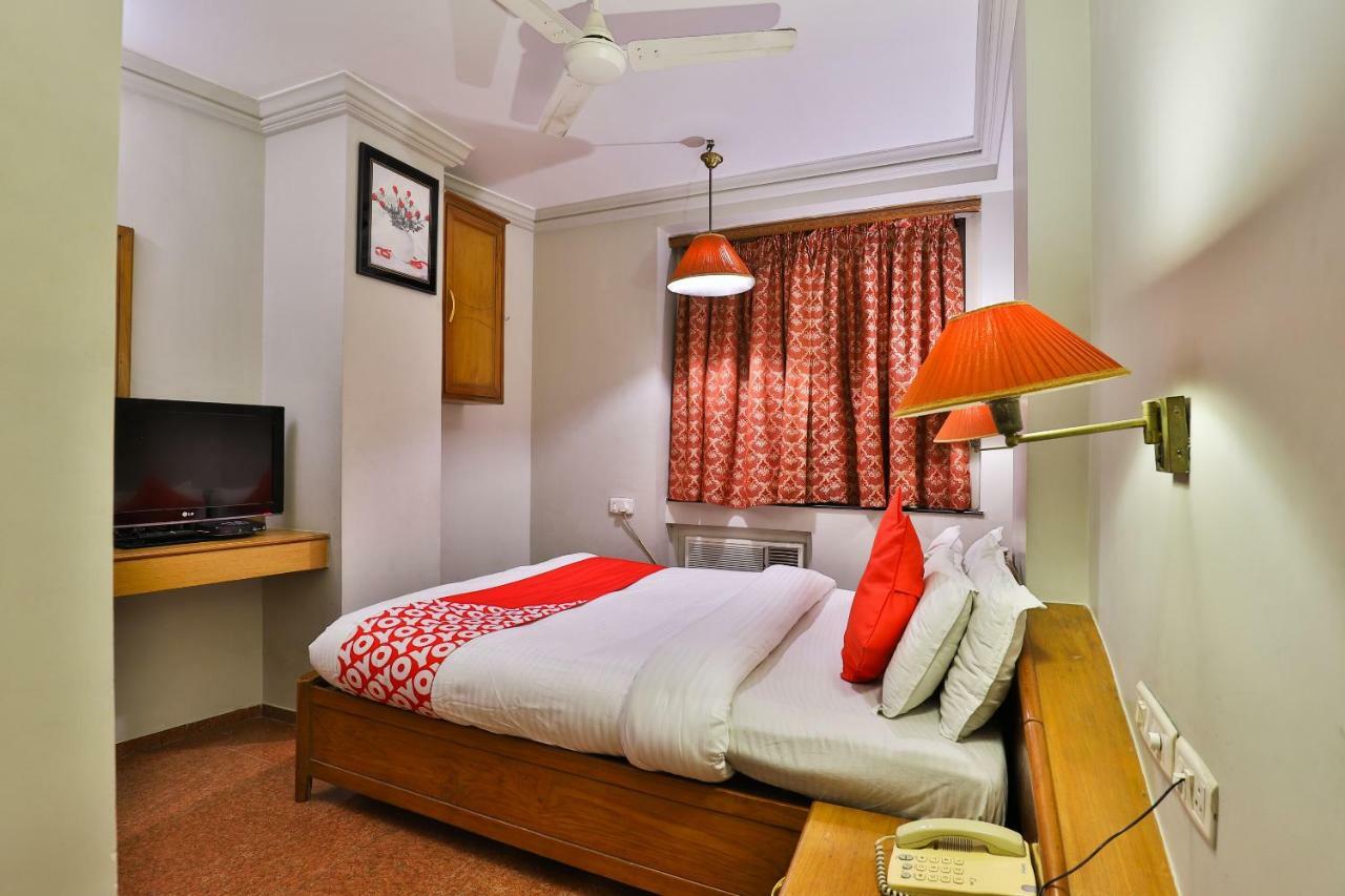 Hotel Pinnacle Ahmadábád Kültér fotó